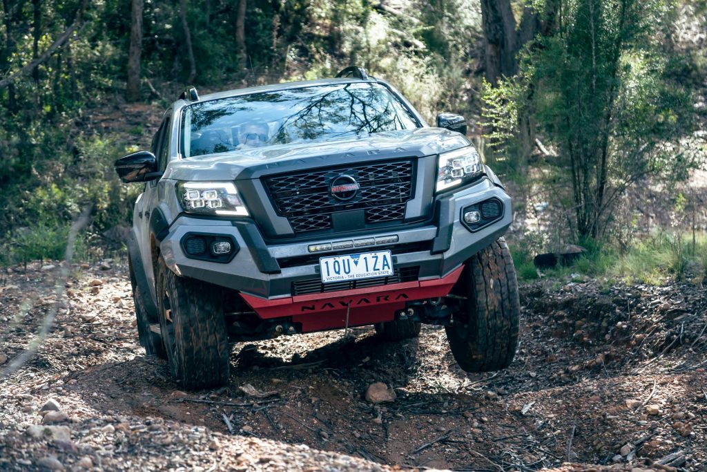 Nissan Navara Pro 4X Warrior front off road