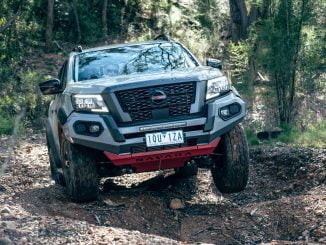 Nissan Navara Pro 4X Warrior front off road