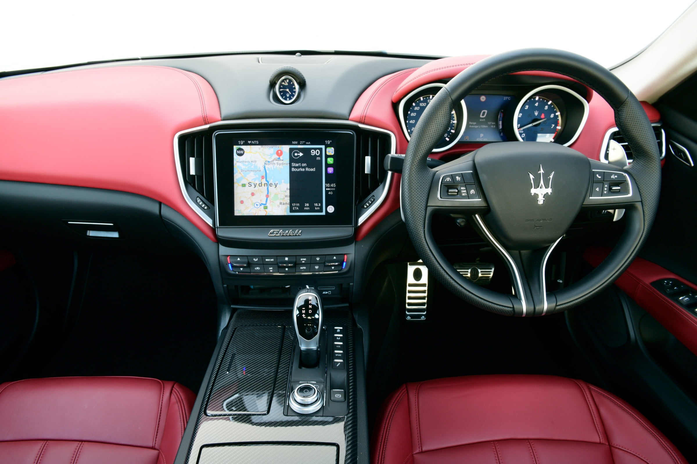 Maserati Ghibli interior