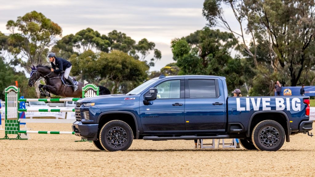 GMSV Silverado horse