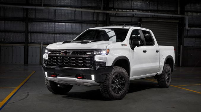 SILVERADO HD ZR2 F3Q Lowres