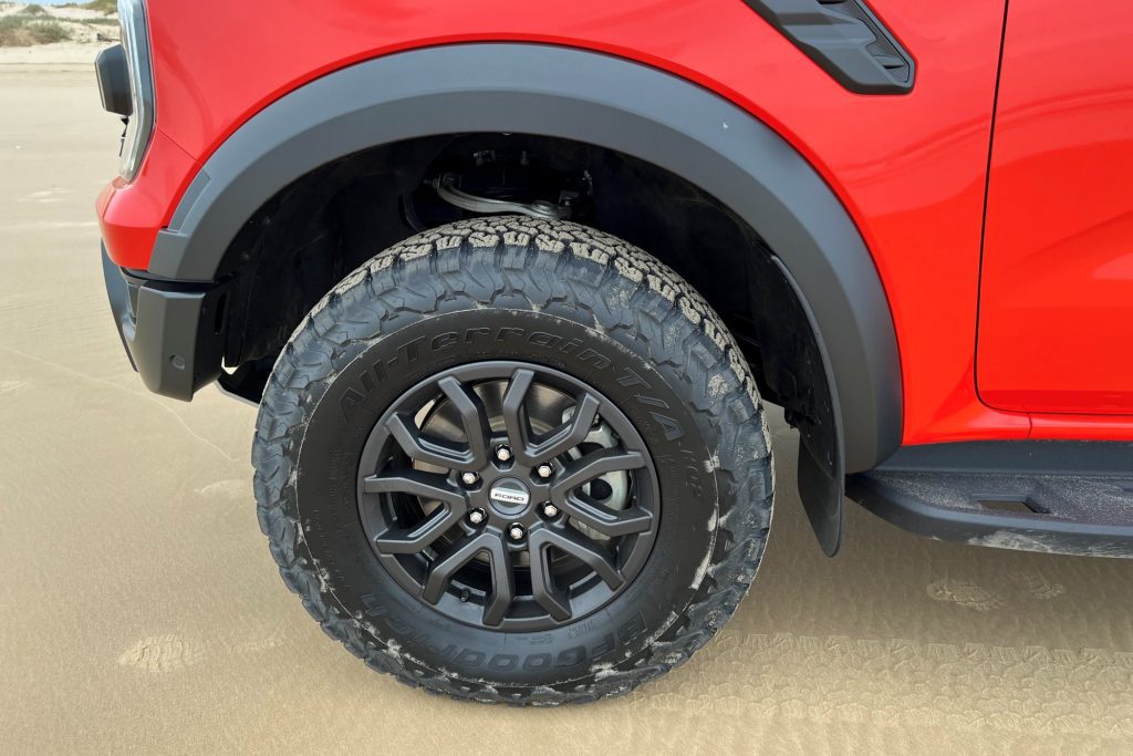 Ford Ranger Raptor 2023 wheel and tyre