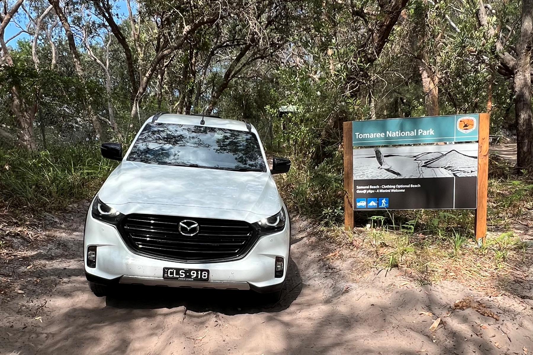 Mazda BT-50 SP front quarter 5