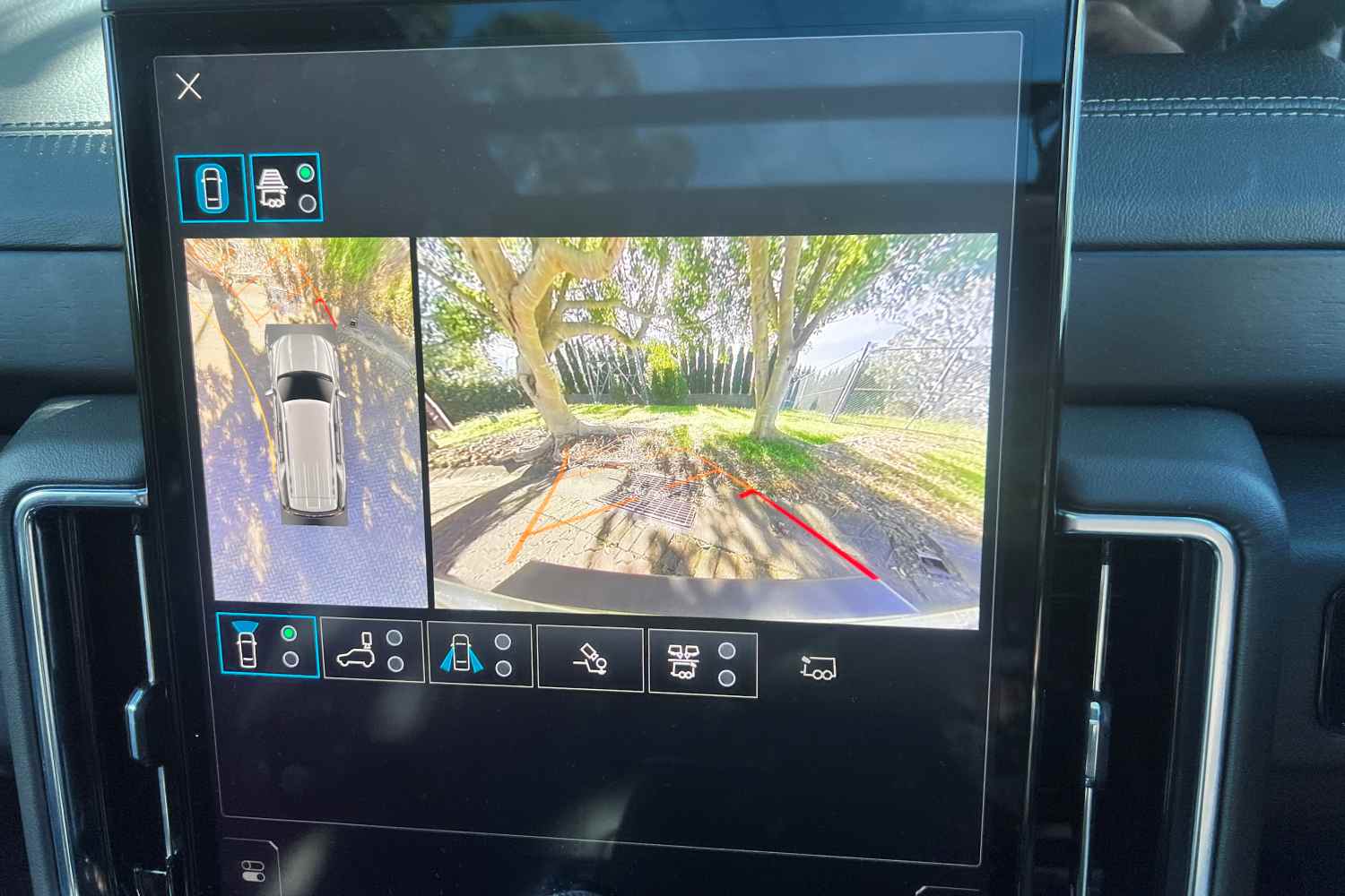 2025 Yukon Denali reverse camera 1