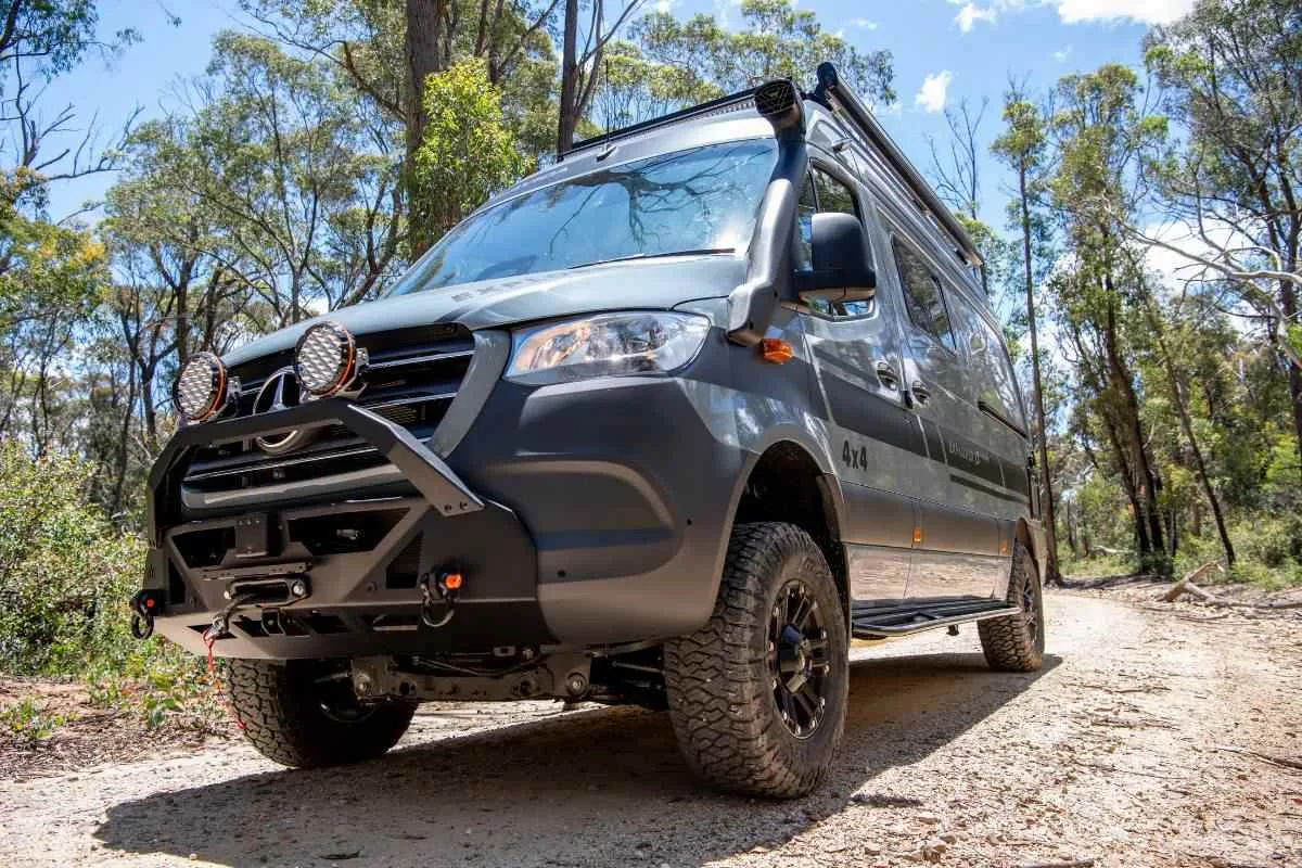 DSC2563-Explorer-LX-4×4-campervan
