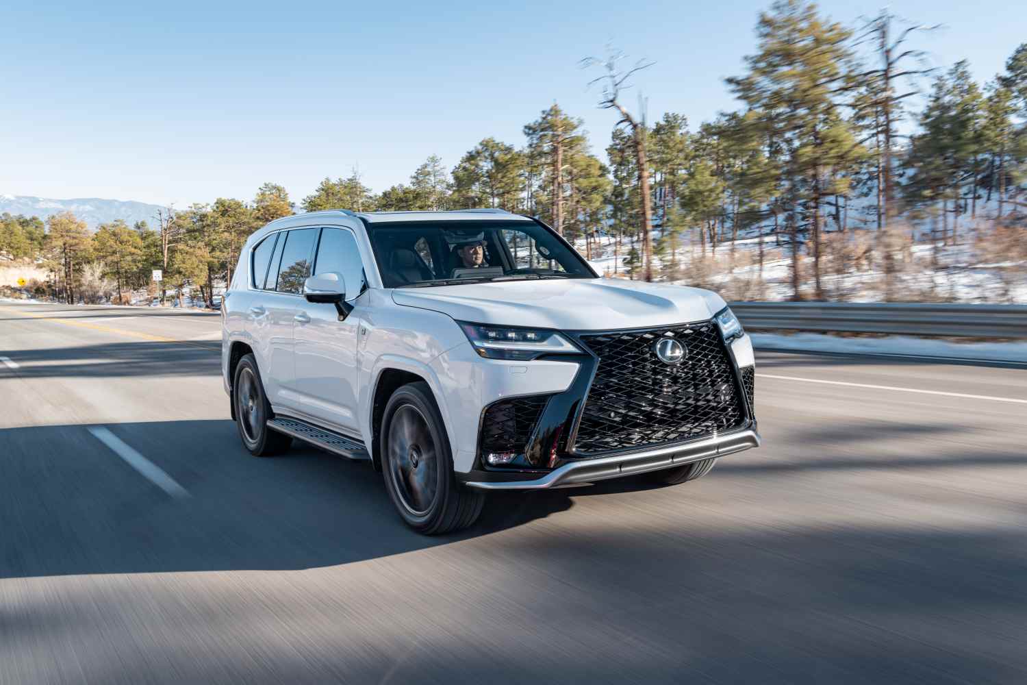 Lexus LX F Sport 1