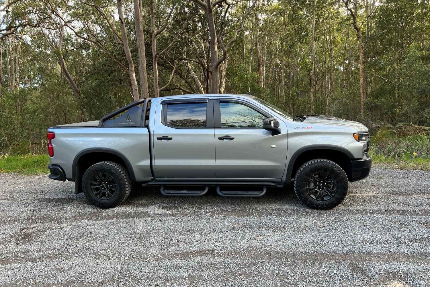 Chevrolet ZR2 exterior front 1
