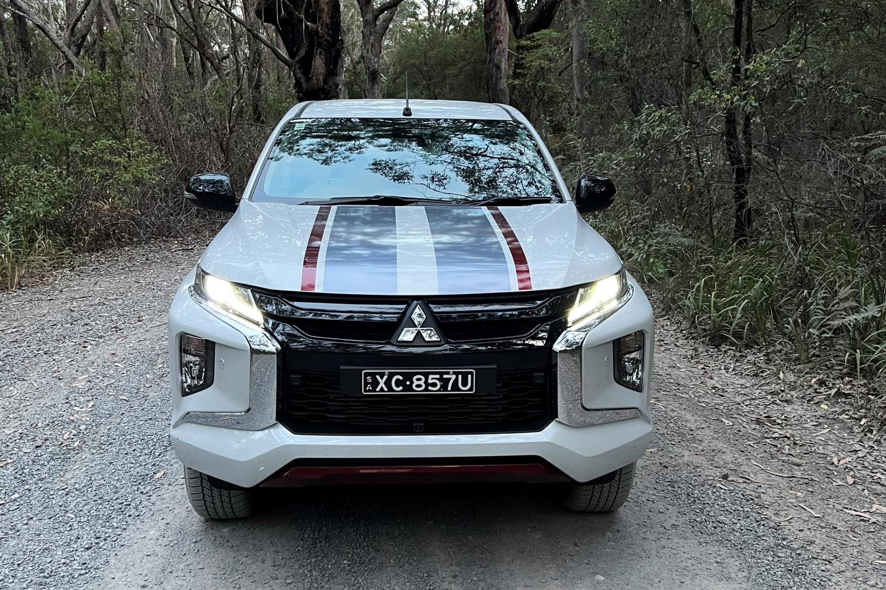 Mitsubishi Triton GLS Sport 4WD Dual Cab Ute front grill and bonnet
