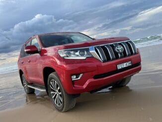Toyota LandCruiser Prado Kkadu 4WD front quarter