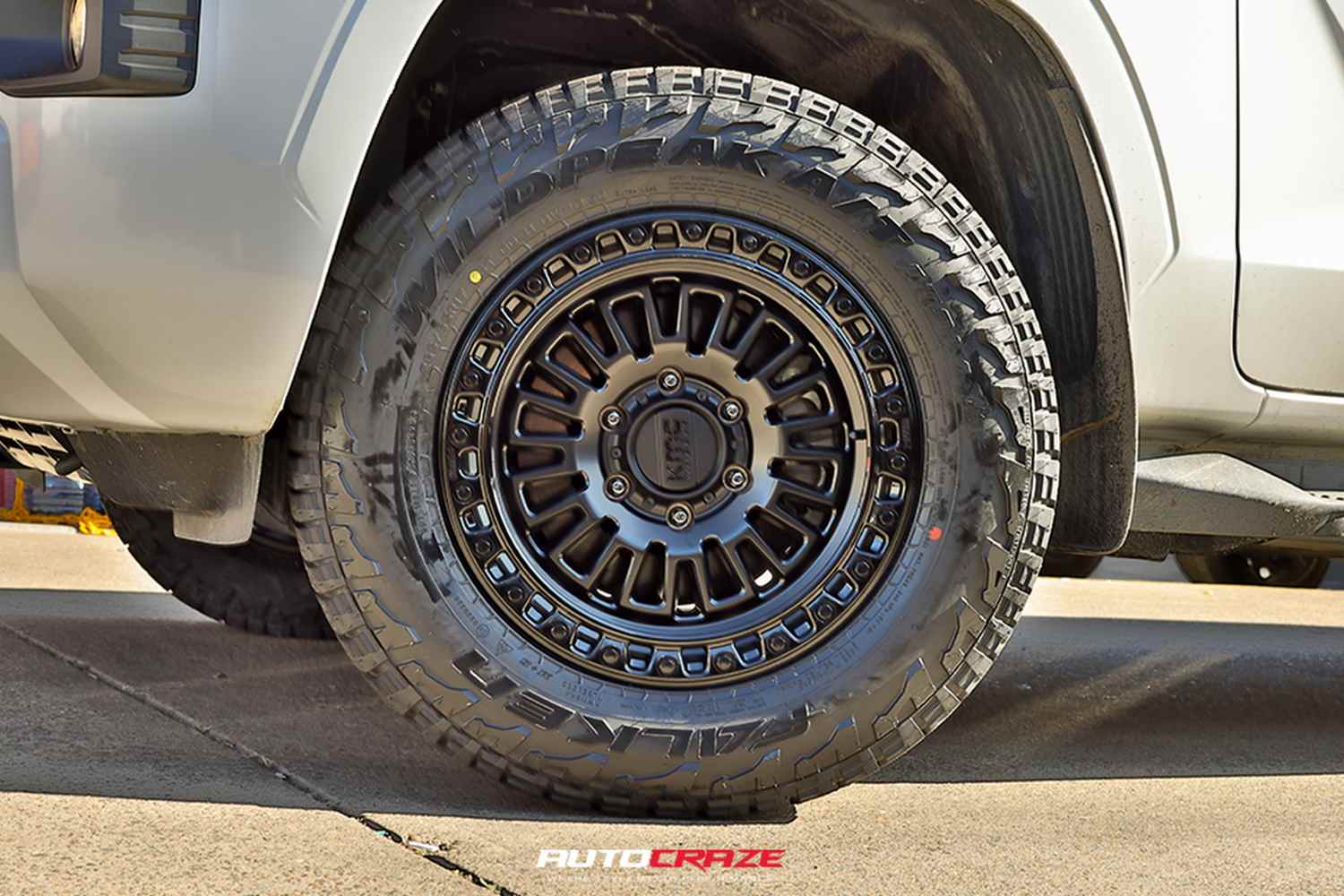 KMC wheels and tryes